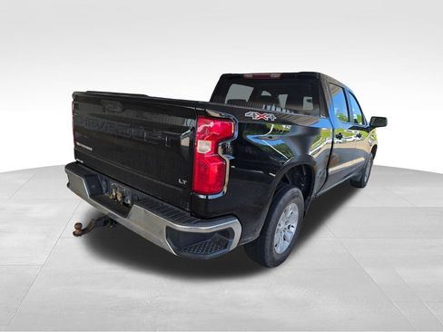 Used 2022 Chevrolet Silverado 1500 LT AWD/4WD image 11