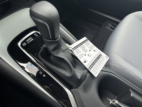 Used 2026 Toyota Corolla SE w/ SE Package FWD image 19