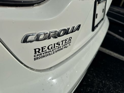 Used 2021 Toyota Corolla LE FWD image 8
