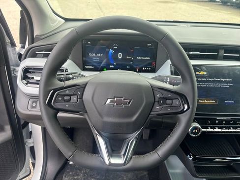 New 2027 Chevrolet Bolt LT w/ Comfort Package FWD image 18