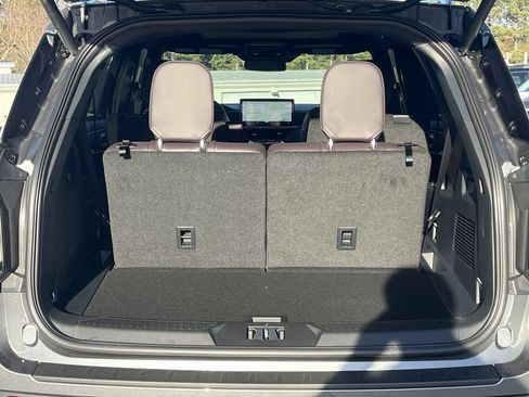 New 2026 Ford Explorer Platinum RWD image 23