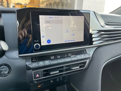 Used 2025 Toyota Camry LE image 22