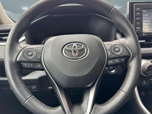 Used 2020 Toyota RAV4 XLE Premium w/ Carpet Mat Package FWD image 16