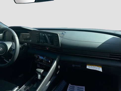 New 2026 Hyundai Elantra Sport image 21