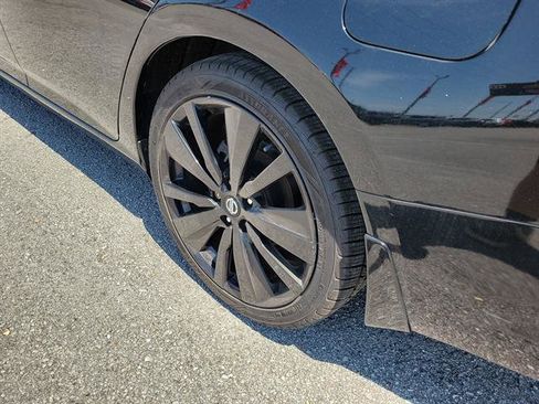 Used 2020 Nissan Altima 2.5 SR w/ Premium Package FWD image 26