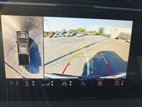 Used 2024 GMC Sierra 1500 AT4 w/ Technology Package AWD/4WD image 21