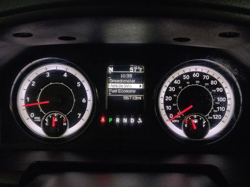 Used 2021 RAM 1500 Classic SLT RWD image 23