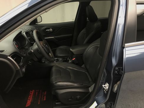 Used 2021 Jeep Cherokee Limited w/ Elite Package image 9