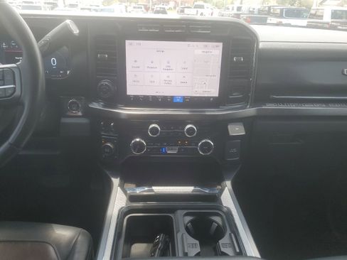 Used 2024 Ford F250 Lariat w/ Lariat Ultimate Package AWD/4WD image 11