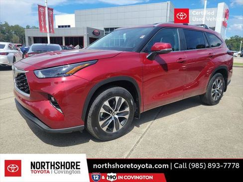 Certified 2026 Toyota Highlander XLE AWD/4WD image 1