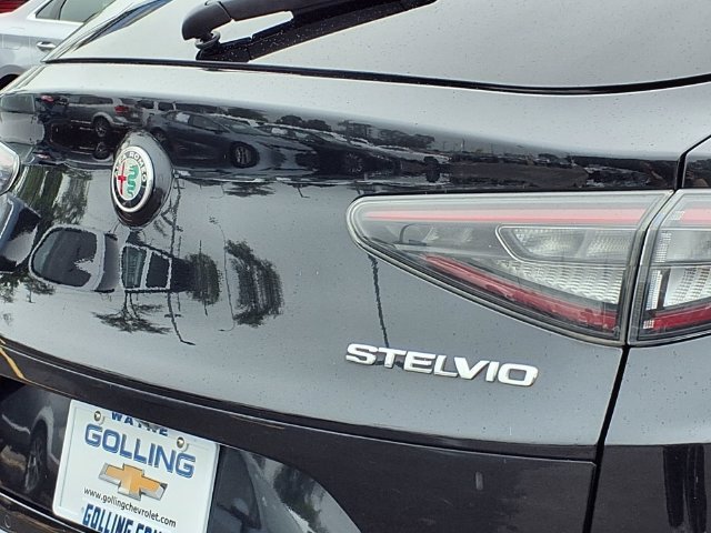 Used 2024 Alfa Romeo Stelvio Ti AWD/4WD image 26