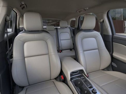 New 2026 Lincoln Corsair Premiere image 10