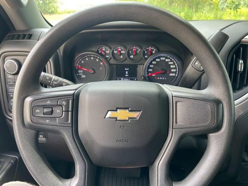 Used 2022 Chevrolet Silverado 1500 Custom image 26