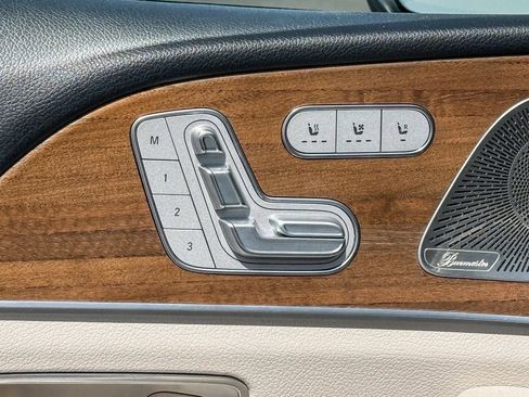 Certified 2022 Mercedes-Benz GLS 450 4MATIC image 19