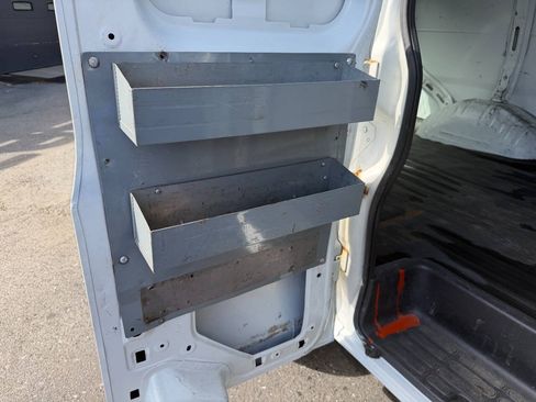 Used 2013 Chevrolet Express 2500 RWD image 34