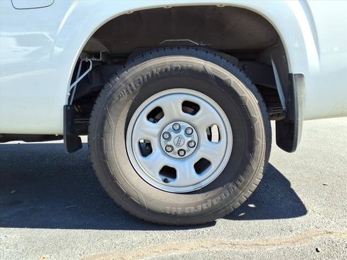 Used 2024 Nissan Frontier S w/ S Utility Package image 21