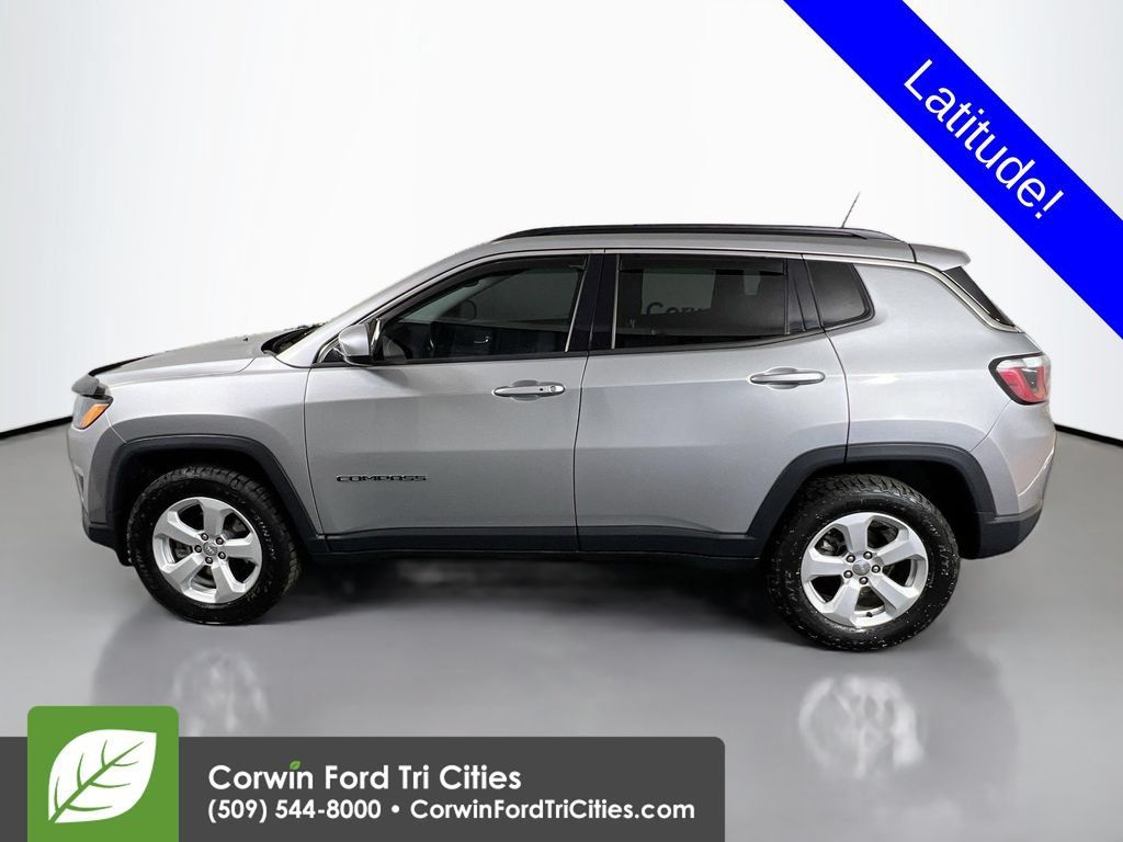 Used 2020 Jeep Compass Latitude w/ Popular Equipment Group AWD/4WD image 6