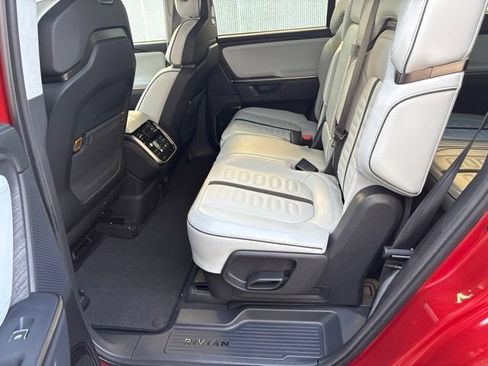 Used 2025 Rivian R1S Adventure Dual AWD/4WD image 25