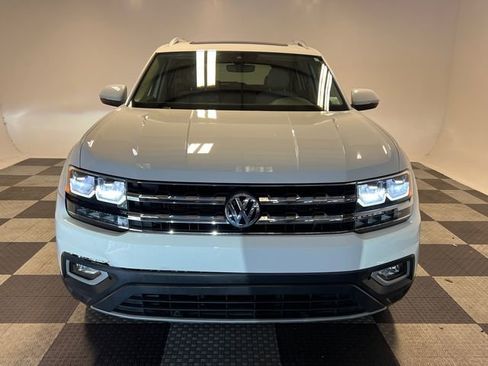 Used 2018 Volkswagen Atlas SEL AWD/4WD image 2