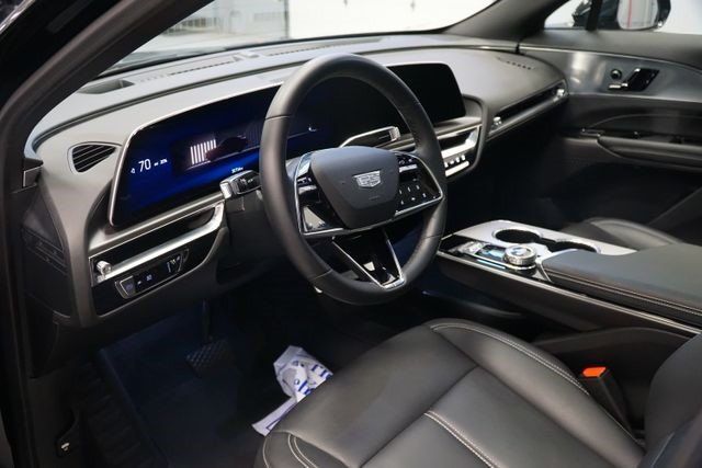 Certified 2024 Cadillac Lyriq Tech AWD/4WD image 14