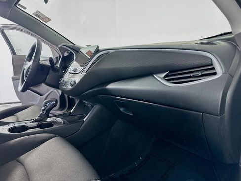 Used 2023 Chevrolet Malibu LT image 37