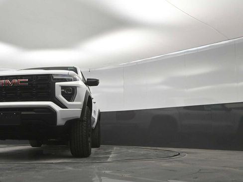 New 2026 GMC Canyon Elevation AWD/4WD image 35