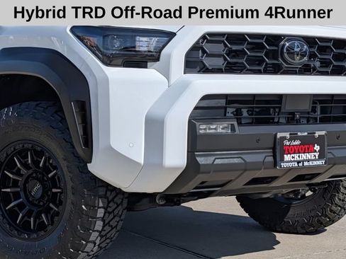 Used 2025 Toyota 4Runner TRD Off-Road Premium AWD/4WD image 3