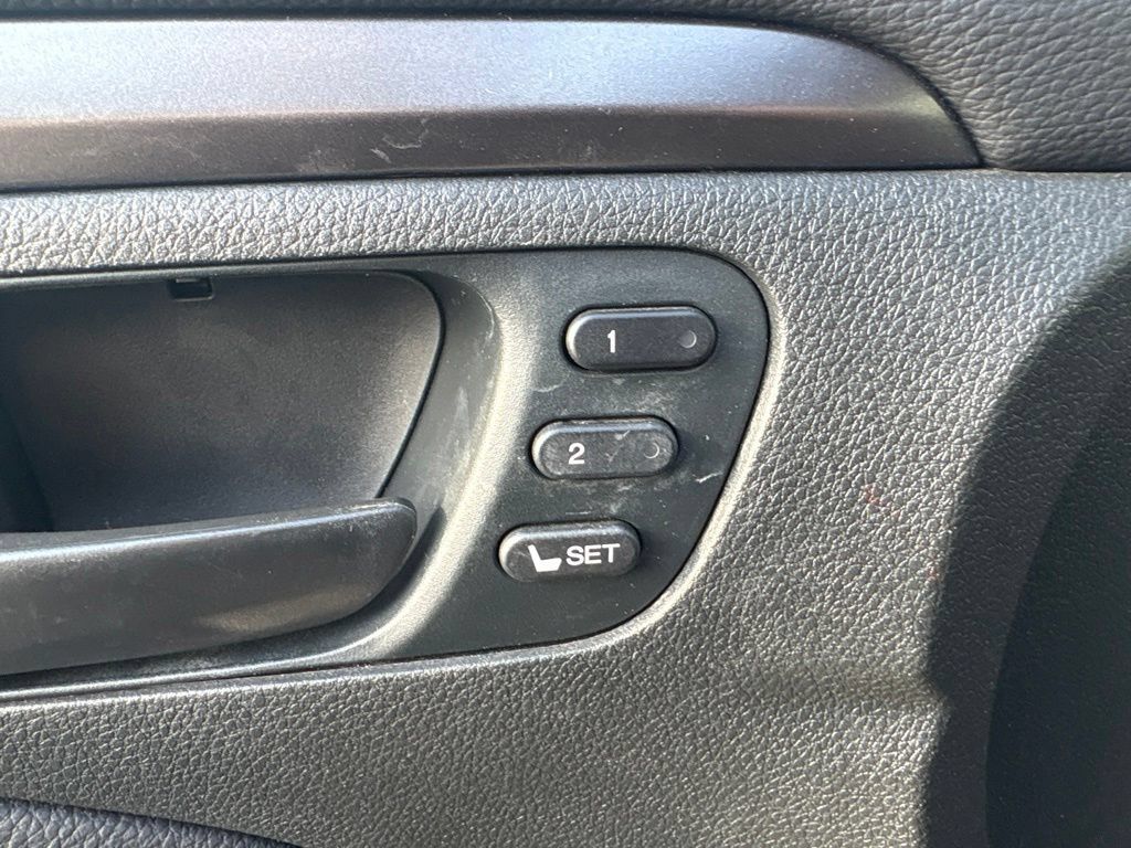 Used 2023 Honda Passport EX-L image 10