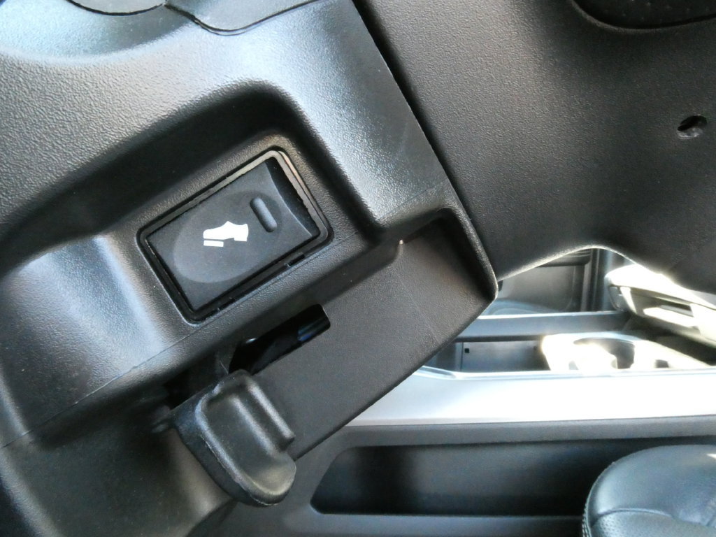Used 2024 RAM 2500 Rebel w/ Towing Technology Group AWD/4WD image 27