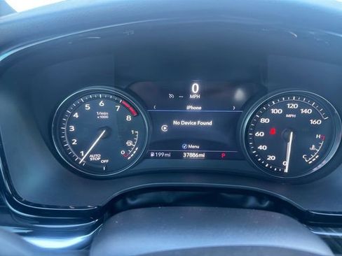 Used 2022 Cadillac XT6 Premium Luxury w/ Technology Package image 10