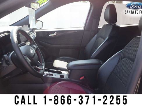Used 2024 Ford Escape ST-Line w/ Tech Pack #1 FWD image 11