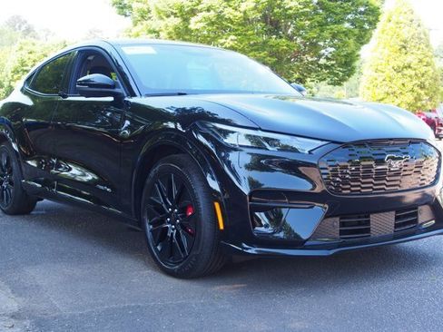 Certified 2025 Ford Mustang Mach-E Premium w/ Sport Appearance Package AWD/4WD image 1