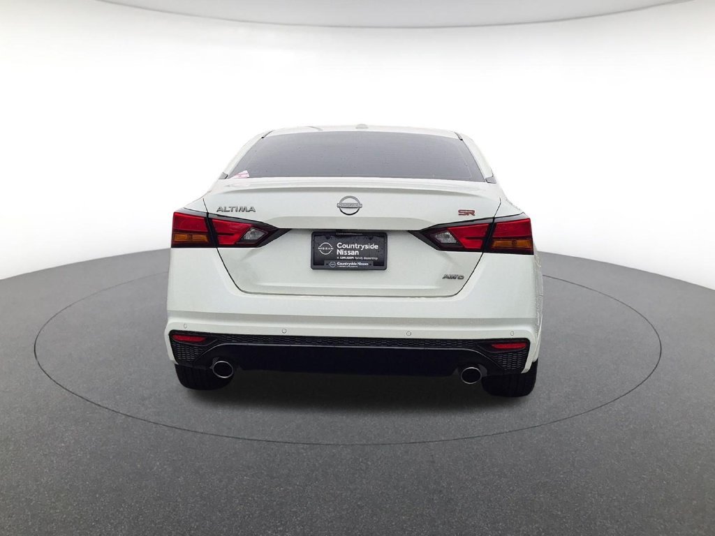 Used 2025 Nissan Altima 2.5 SR w/ SR Premium Package AWD/4WD image 6