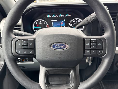 New 2025 Ford F350 XL w/ XL Chrome Package image 21
