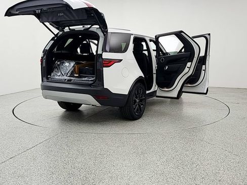 New 2026 Land Rover Discovery S AWD/4WD image 11