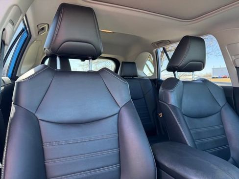 Used 2019 Toyota RAV4 XLE Premium w/ Advanced Technology Package image 11