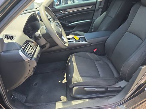 Used 2022 Honda Accord LX image 11