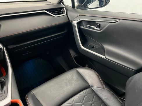 Used 2022 Toyota RAV4 Adventure image 11