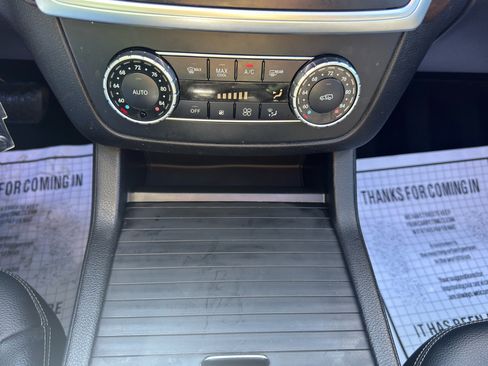 Used 2015 Mercedes-Benz ML 250 BlueTEC 4MATIC image 32