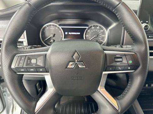 Used 2024 Mitsubishi Outlander SE image 20