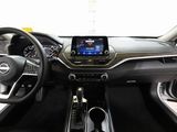 Used 2023 Nissan Altima 2.5 SV image 2
