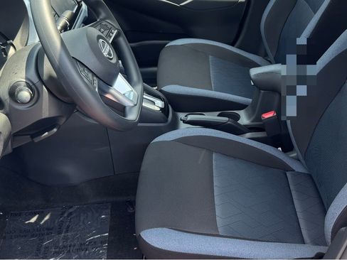 New 2025 Nissan Versa SV image 11