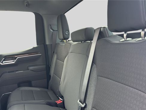 New 2026 GMC Sierra 1500 Elevation image 17