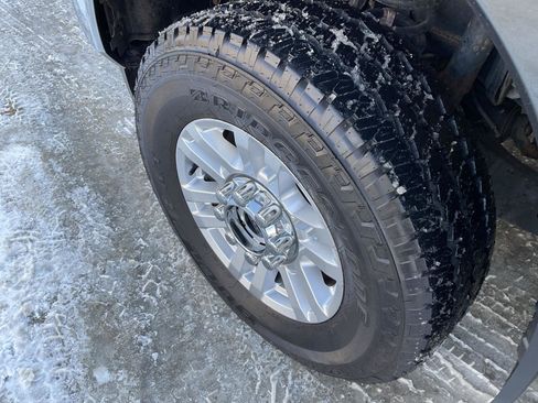 Used 2020 Ford F350 Lariat w/ Lariat Value Package image 9