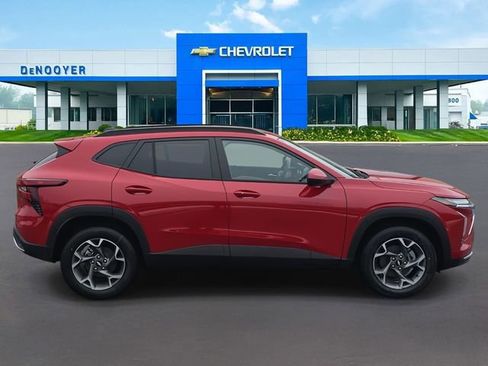 New 2026 Chevrolet Trax LT w/ Driver Confidence Package image 5