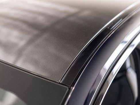 Used 2025 BMW M5 w/ Carbon Package image 18