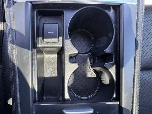 Used 2021 Jaguar F-PACE S AWD/4WD image 19