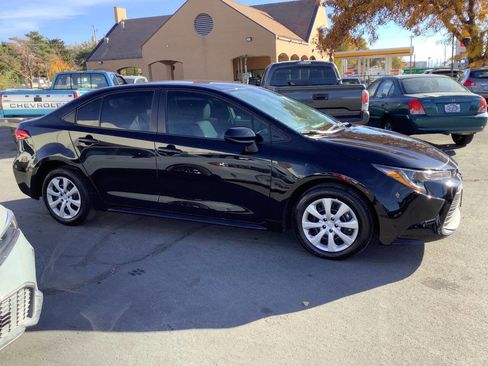 Used 2024 Toyota Corolla LE image 7