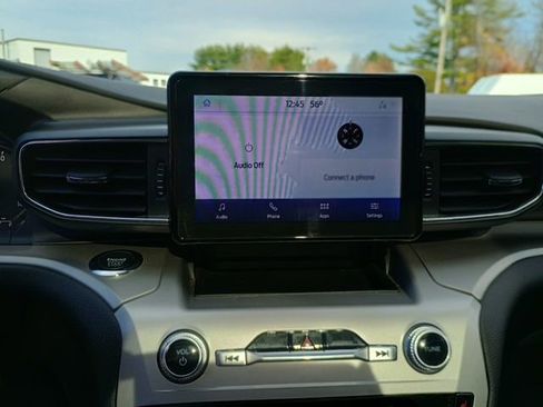 Used 2022 Ford Explorer XLT w/ Equipment Group 202A image 33