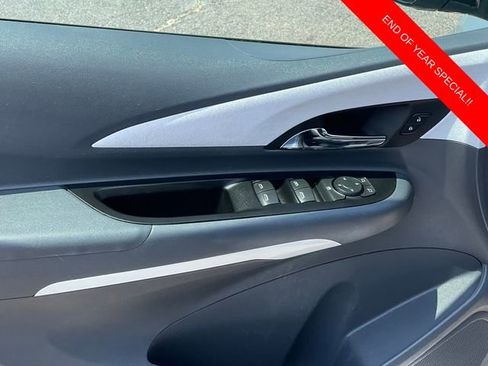 Used 2017 Chevrolet Bolt LT image 12